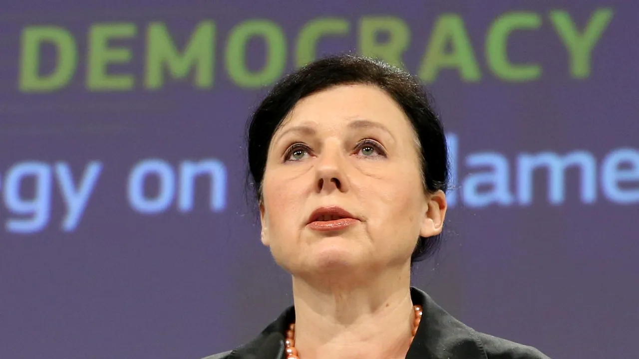 UE avertizează că va monitoriza atent utilizarea fondurilor comunitare, pentru evitarea corupţiei