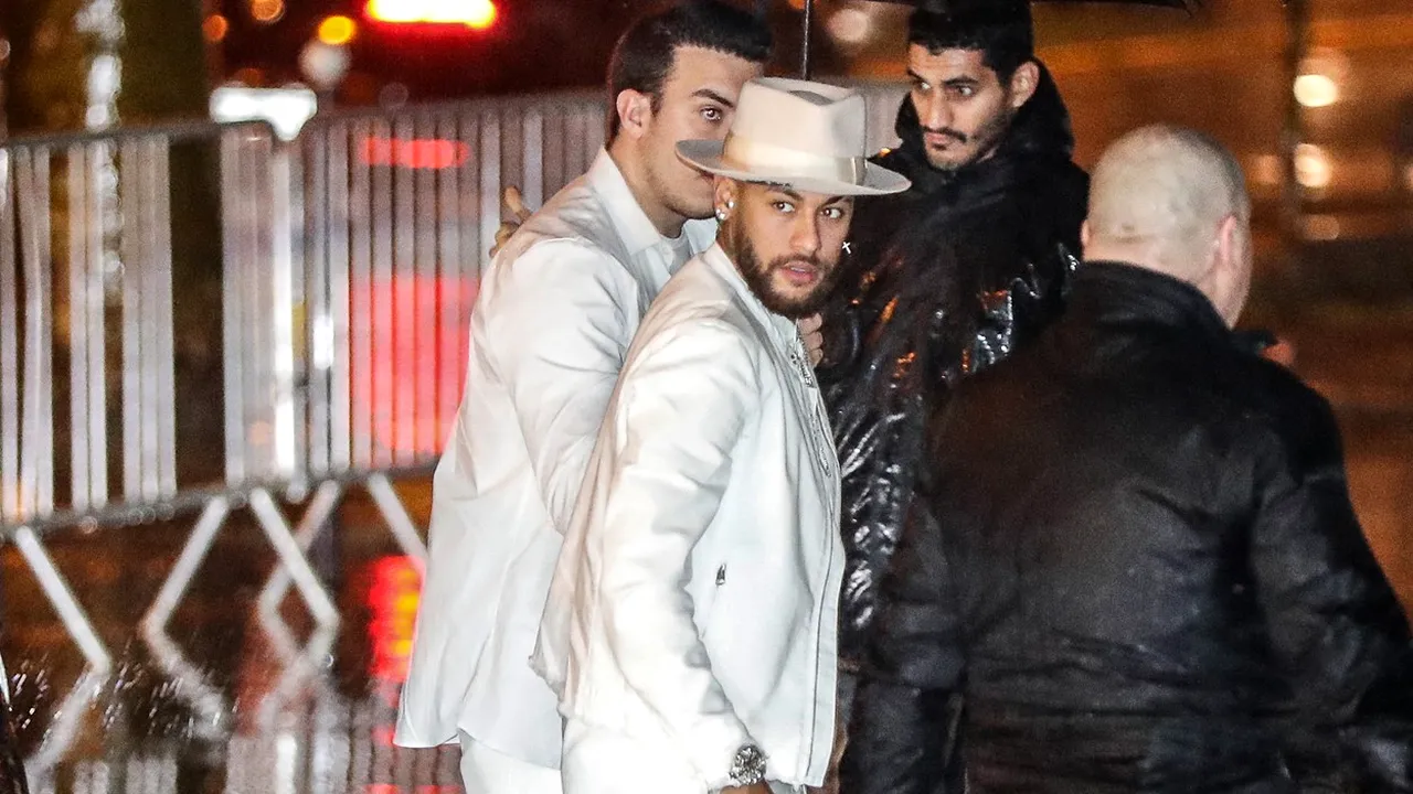 Ce va păţi Neymar pentru că a participat la propria petrecere aniversară. Declaraţiile antrenorului PSG