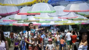 Organizarea Zilei Internaţionale a Copilului la Senat, amânată din cauza condiţiilor meteo