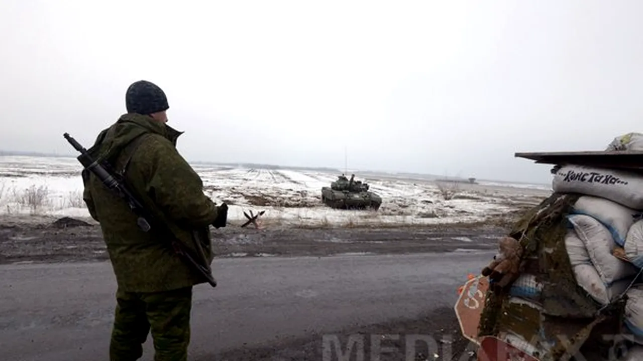 Cel puţin 15 militari ucraineni au fost ucişi în ultimele 24 de ore în estul ţării