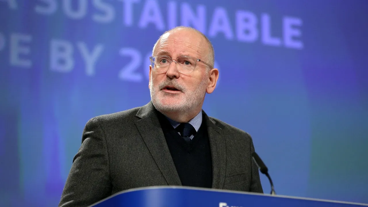 DOCUMENT Comisia Europeană ameninţă România cu un mecanism mai dur decât MCV dacă adoptă modificările codurilor penale