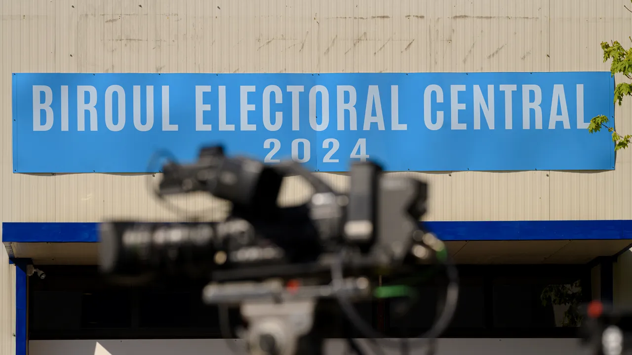 Lista definitivă a candidaţilor la prezindeţiale, anunţată de Biroul Electoral Central