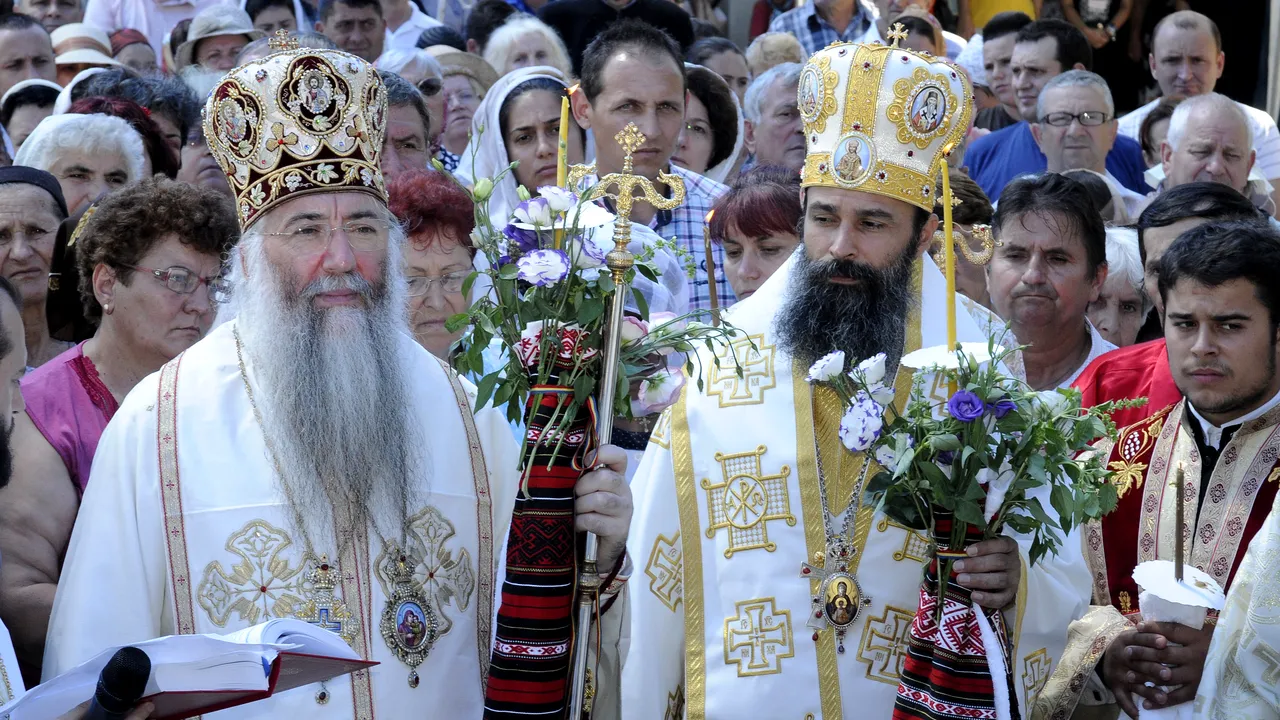 Episcopul Timişoarei, prins conducând cu 170 km/oră, pe un drum unde trebuia să circule cu cel mult 90 km/oră. Ce ar fi încercat să facă după ce l-au oprit poliţiştii