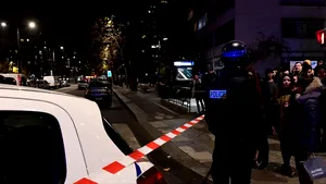 Luarea de ostatici din Paris s-a încheiat: Toate persoanele sechestrate au fost eliberate, dar agresorul a reuşit să fugă - FOTO, VIDEO