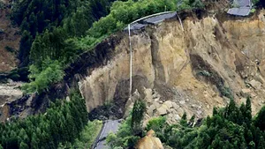 Japonia: Şase morţi în urma unui cutremur de 7,2 grade pe scara Richter (Video ProTv)