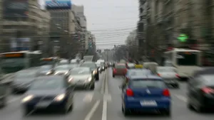 Lămpi de culoare verde intermitent la semafor vor fi amplasate în mai multe zone aglomerate din Capitală