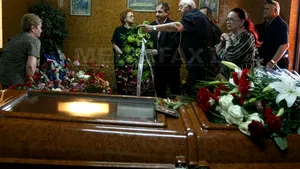 Colegii şi prietenii îşi iau rămas bun de la Jean Constantin