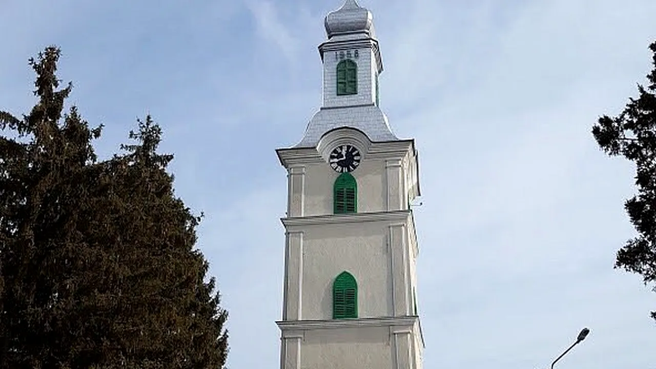 Jumătate de mileniu de istorie, în pericol. Se caută soluții pentru salvarea bisericii din Cehu Silvaniei