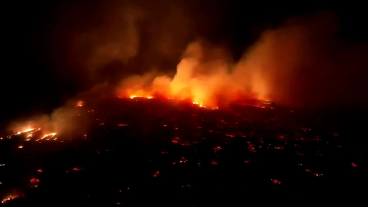 Incendiu devastator în Maui: cel puţin 6 persoane au murit, peste 270 de structuri avariate
