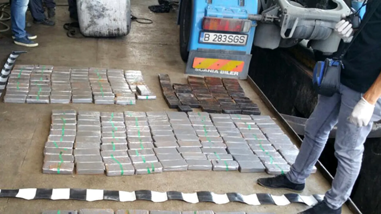 Doi turci şi doi români, arestaţi în cazul capturii de peste 300 de kilograme de heroină