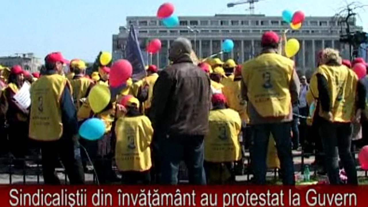 Protestul din Capitală al profesorilor s-a încheiat, aceştia acuză Guvernul de încălcarea legilor