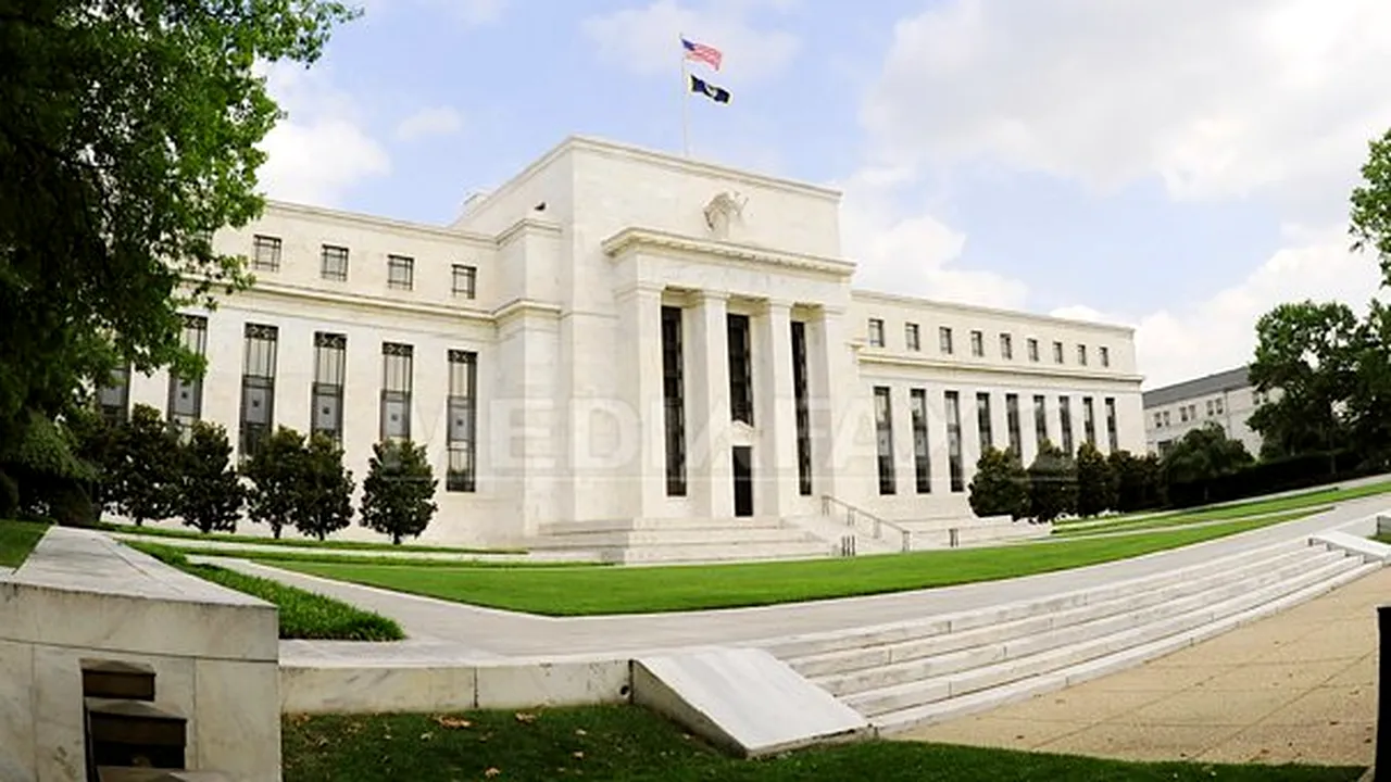 Fed a redus prognoza de creştere economică a SUA în 2012; mai mult optimism pentru următorii doi ani