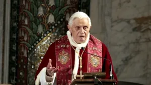Papa acceptă demisia unui episcop irlandez implicat într-o anchetă privind cazuri de pedofilie