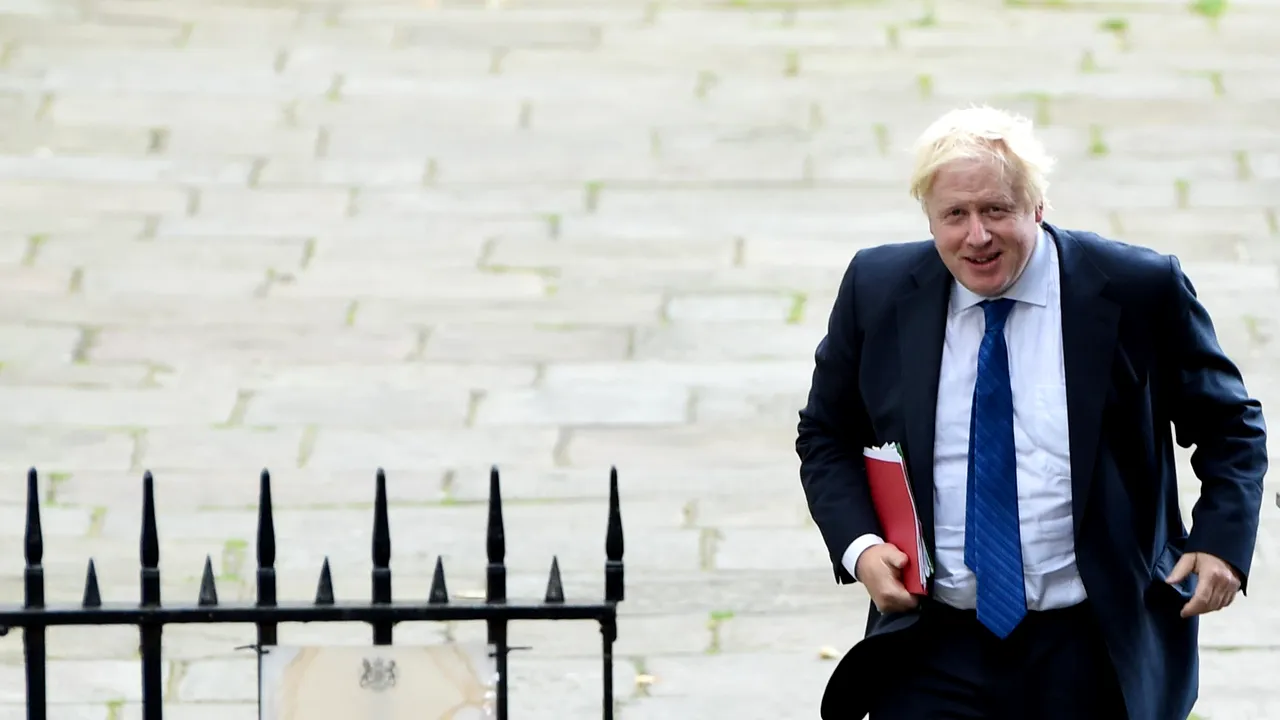 Boris Johnson, somat să demisioneze după ce a spus că Sirt este 
