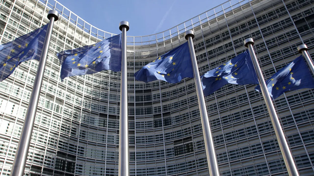 Comisia Europeană: Sunt inacceptabile atacurile la adresa Angelei Cristea. Nu permitem să devină ţinta atacurilor 