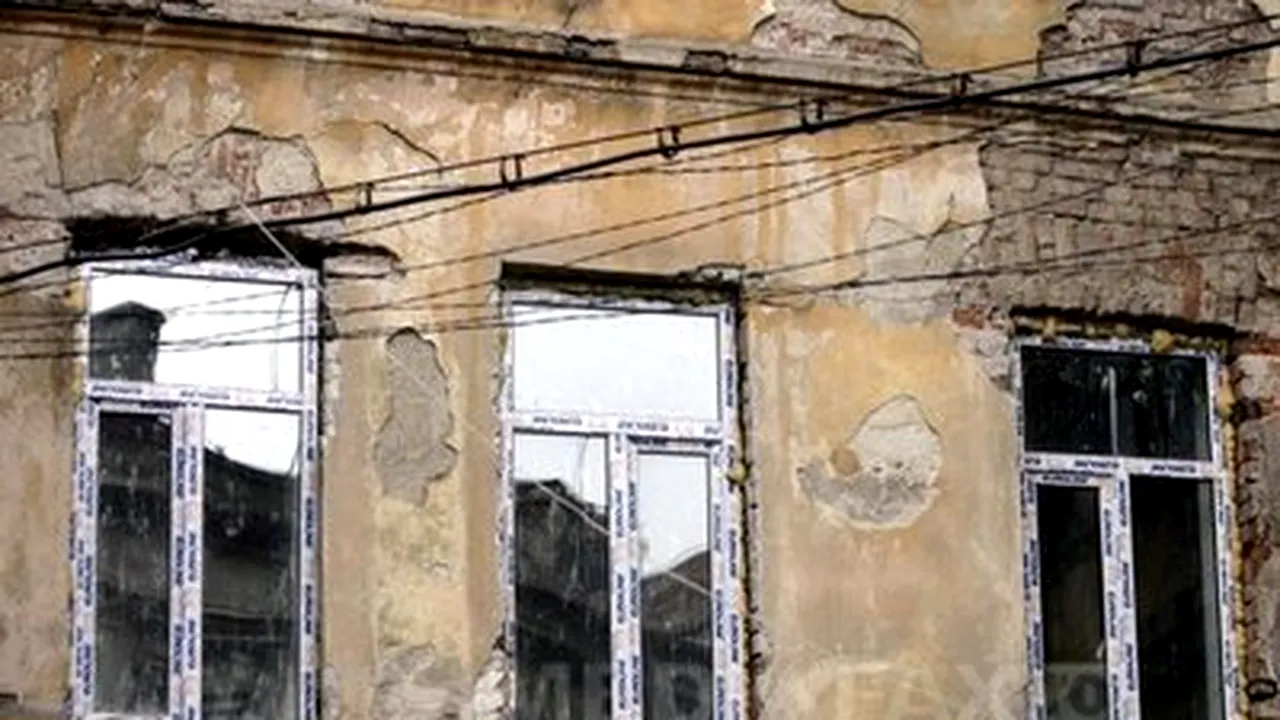 Romanian President Passes Law On Building Rehabilitation