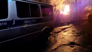 Multiple explozii puternice au fost raportate în regiunea estică a Ucrainei, controlată de rebeli, pe măsură ce temerile de conflict cresc