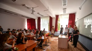 Anchetă epidemiologică în şcoli din Mehedinţi, unde unde mai mulţi elevi şi profesori au TBC