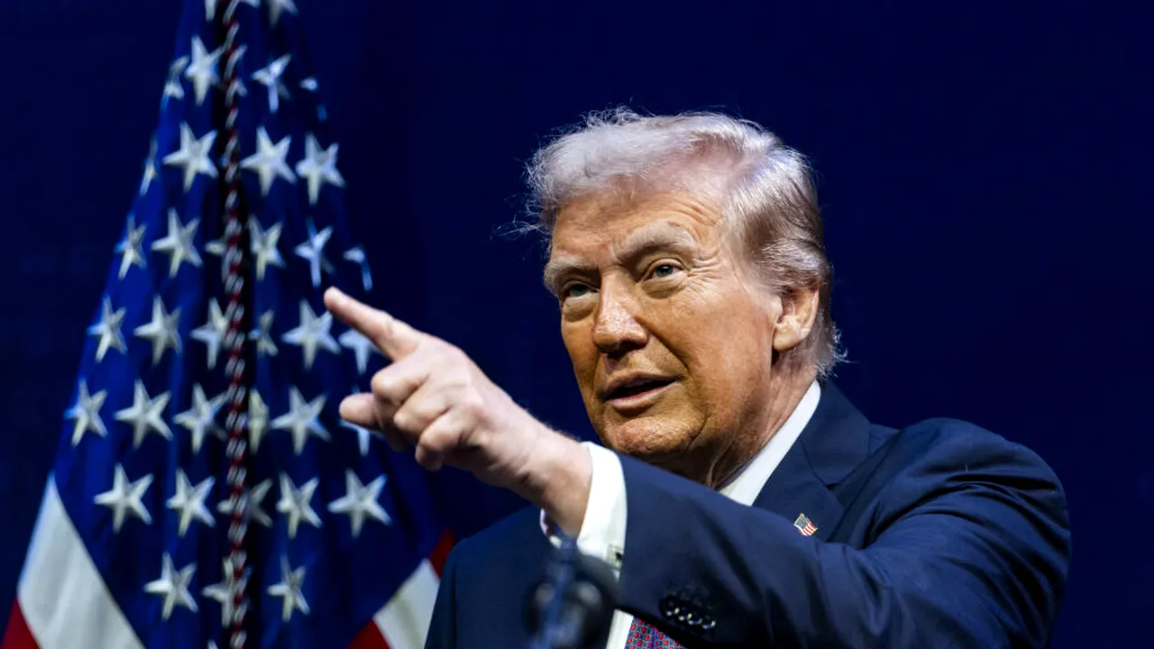 Trump cere statelor NATO să oprească achizițiile de petrol rusesc și propune tarife uriașe Chinei