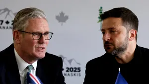 Starmer către Zelenski: Ucraina trebuie să rămână în centrul atenției, în ciuda conflictului din Orientul Mijlociu