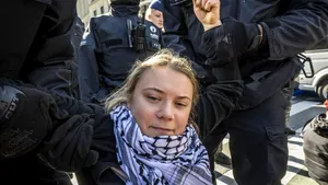 Activiști eliberați din Gaza afirmă că Greta Thunberg a fost bătută și umilită: „A fost torturată grav”