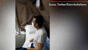 Medicii italieni cântă ''La mulţi ani!'' pentru un pacient infectat cu noul Covid-19 