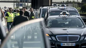 Şoferii de taxi din Europa protestează în mai multe oraşe faţă de aplicaţia de smartphone Uber