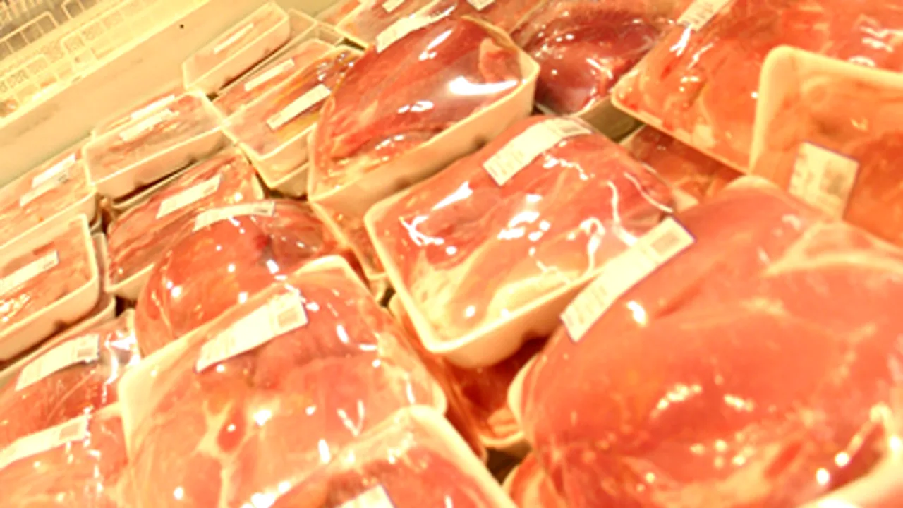 Boc: România reia exportul către UE de produse prelucrate din carne de porc
