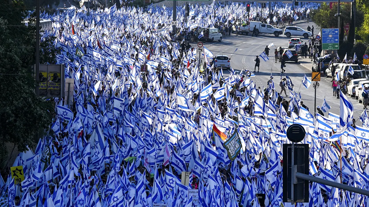 Parlamentul Israelului a adoptat un proiect prin care limitează prerogative judiciare