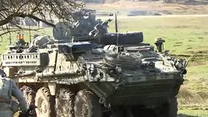 Exerciţiu NATO: Cum apără militarii români un sat din Germania - VIDEO