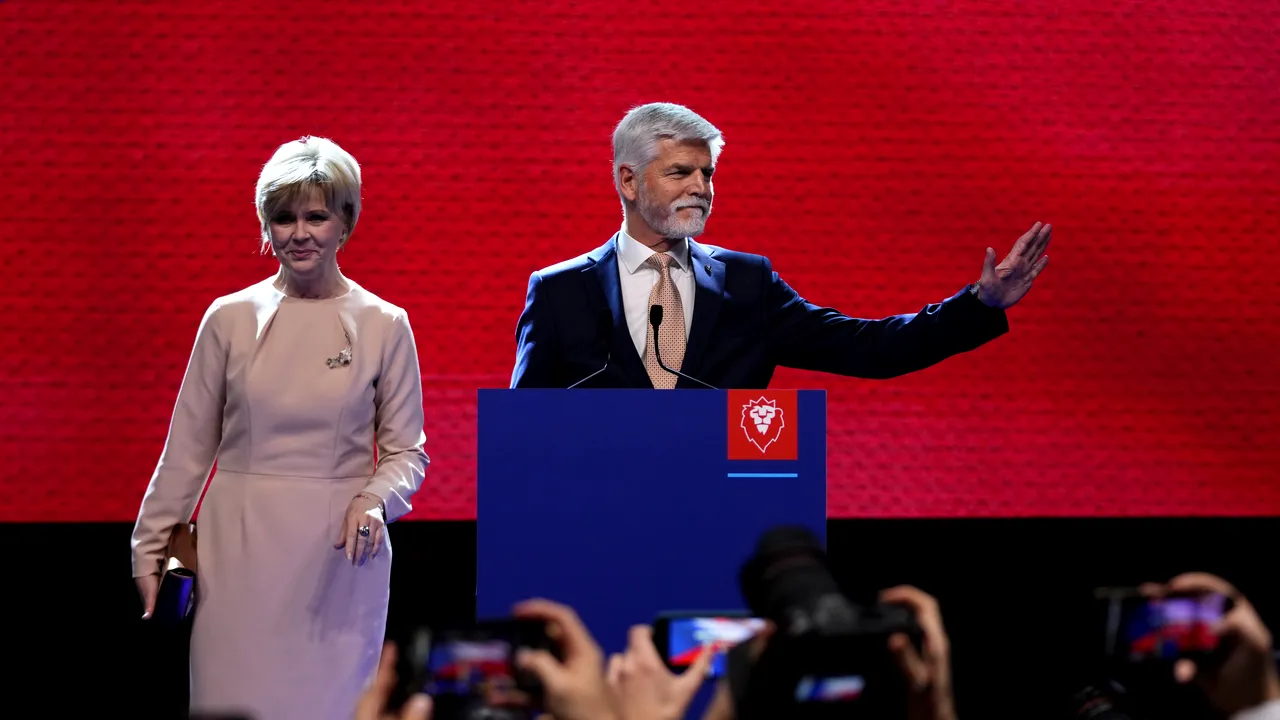 Klaus Iohannis l-a felicitat pe Petr Pavel, noul preşedinte al Cehiei