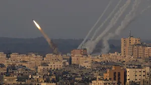 Armata israeliană a atacat poziţii islamiste din Fâşia Gaza ca ripostă la o serie de atacuri