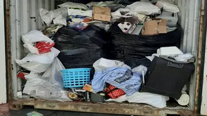 Transportul deşeurilor neafectat de coronavirus. Încă şapte containere au fost găsite în portul Constanţa