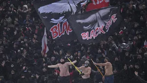 Jandarmii, în alertă înaintea derbyului Rapid – Dinamo. 71 de suporteri au interdicție la meci