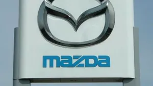 Ford ar putea vinde un pachet de 20% din participaţia deţinută la Mazda