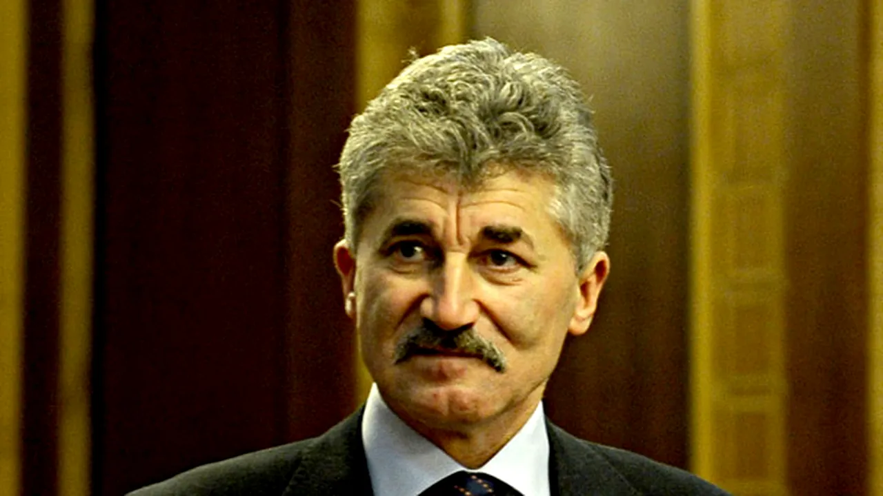 Oltean: Aşa cum stau lucrurile în PNL, după Congres unii vor alege grupul independenţilor