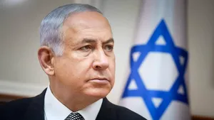 COMENTARIU Lelia Munteanu: Prima oară în istoria Israelului - un premier în funcţie, în boxa acuzaţilor