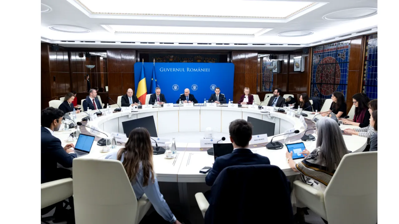 Bolojan, întrebat de investitori despre perspective: Din primăvara anului viitor, mandatul de prim-ministru va fi preluat de PSD