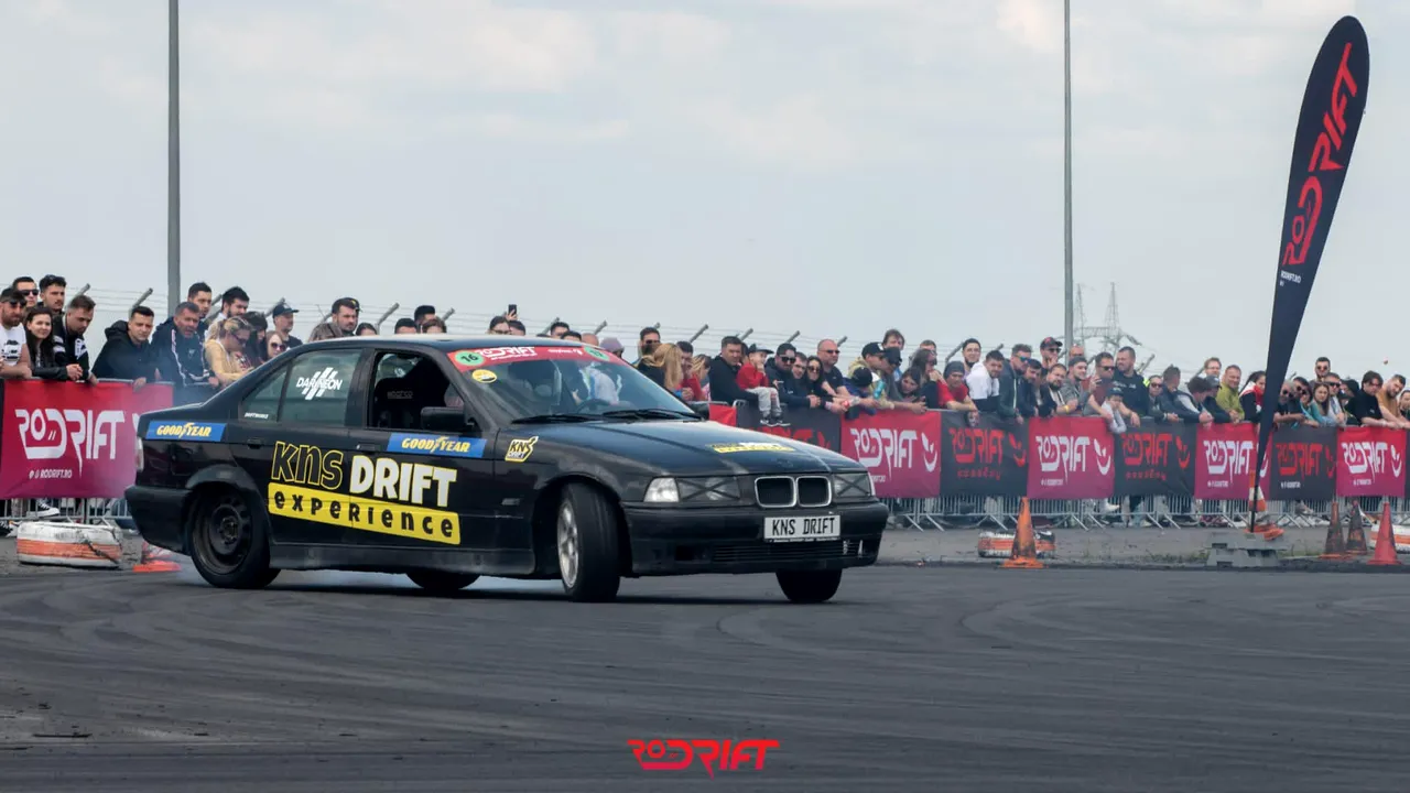 A treia etapă din Campionatul Naţional de Drift la clasa Street va avea loc pe circuitul Transilvania Motor Ring, din judeţul Mureş


