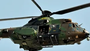 Un american a pus în pericol viaţa pilotului unui elicopter de poliţie. Metoda folosită