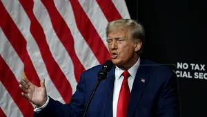 Focuri de armă în apropierea lui Donald Trump, în timp ce părăsea clubul său de golf din Florida