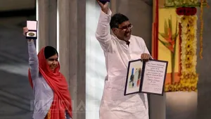 Premiul Nobel pentru Pace a fost înmânat pakistanezei Malala şi indianului Satyarthi. Malala s-a angajat să lupte până la şcolarizarea tuturor copiilor