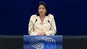 Preşedinta Georgiei îndeamnă UE să folosească mai multă presiune pentru a sprijini protestatarii