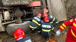 Un bărbat a murit strivit de un utilaj care a căzut într-o râpă adâncă în județul Bihor