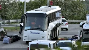 Românii din Amatrice, care au supravieţuit cutremurului, se întorc acasă. Consilier local: ”Mulţi dintre supravieţuitori pleacă spre ţară astăzi, şi în zilele următoare, în funcţie de cum se organizează grupul