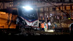 ACCIDENT FEROVIAR în Statele Unite: Un tren de pasageri a deraiat. Cel puţin doi morţi şi zeci de răniţi - FOTO, VIDEO