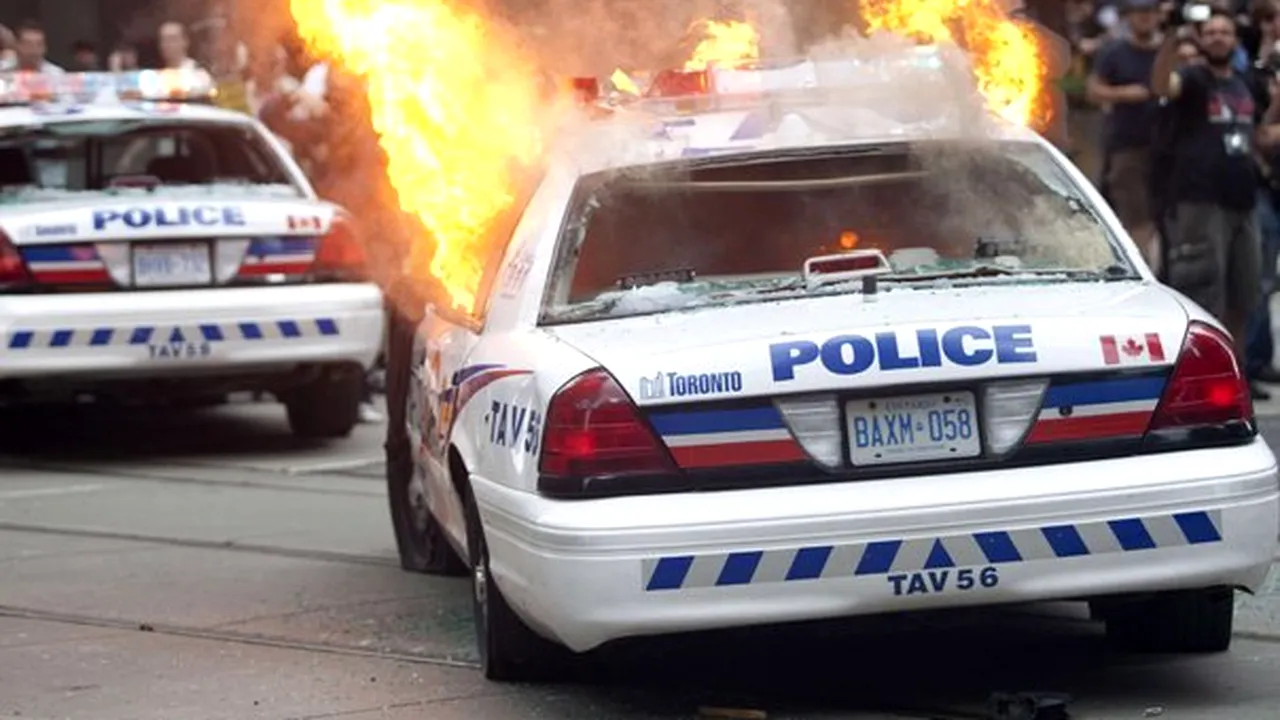 Violenţe la manifestaţia împotriva G20 de la Toronto - GALERIE FOTO, VIDEO