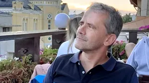 Fostul poliţist criminalist Bogdan Deftu a fost găsit mort cu craniul sfărâmat, pe un peron