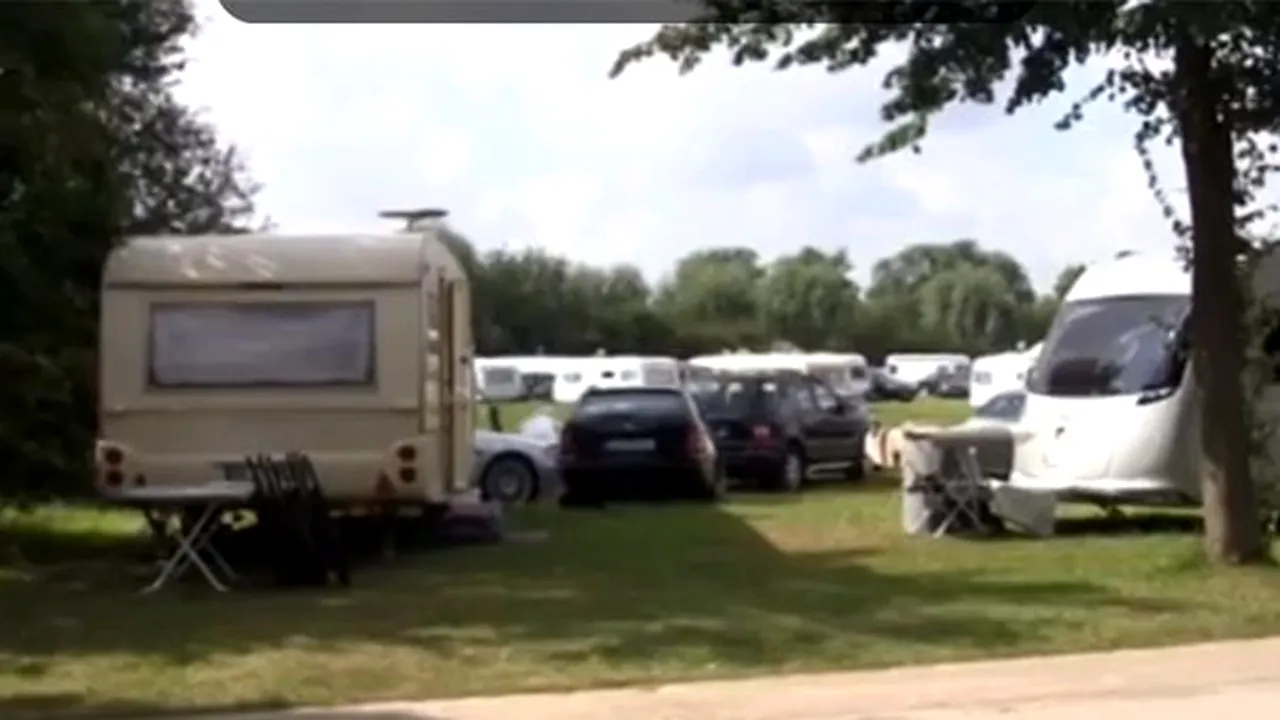 Tentativă de evacuare a unui grup de nomazi cu ajutorul muzicii techno, în Belgia - VIDEO
