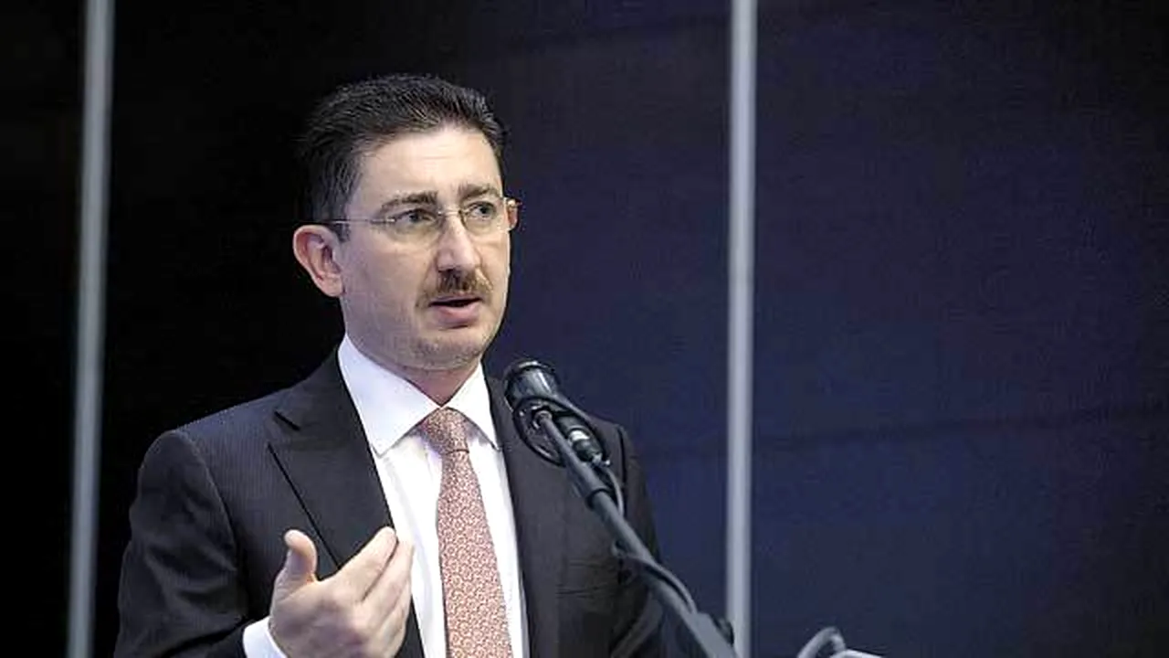 După ce a fost comparat cu un 